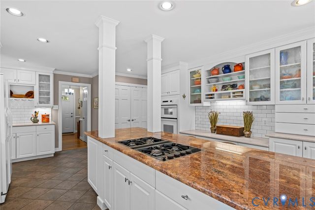 10211 Pepperhill Ln, Henrico, VA 23238