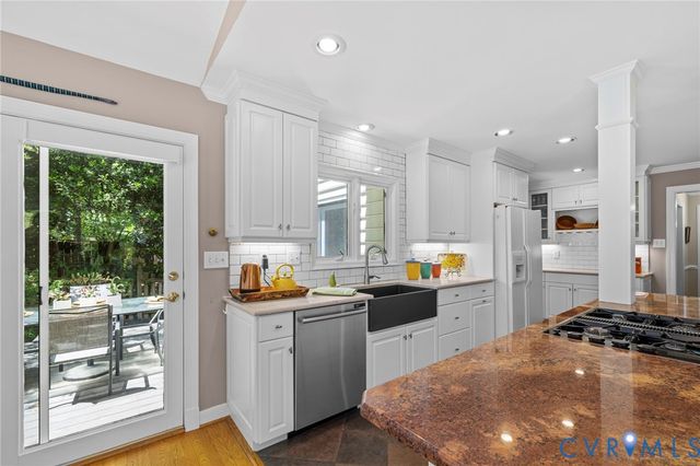10211 Pepperhill Ln, Henrico, VA 23238