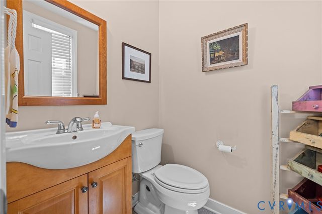 10211 Pepperhill Ln, Henrico, VA 23238