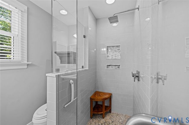 10211 Pepperhill Ln, Henrico, VA 23238