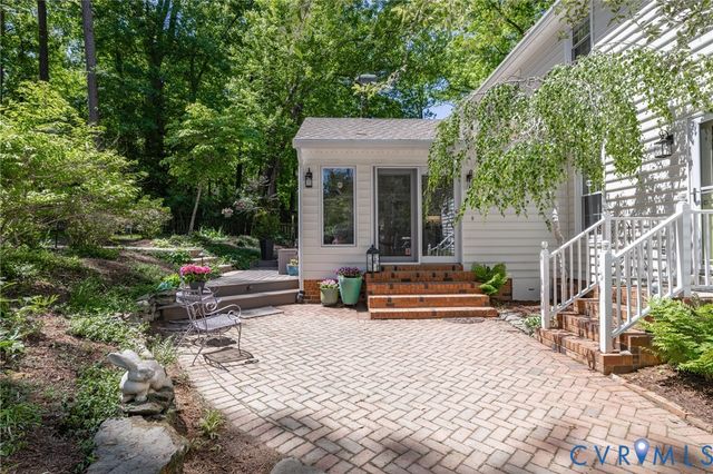 10211 Pepperhill Ln, Henrico, VA 23238
