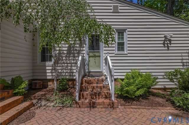 10211 Pepperhill Ln, Henrico, VA 23238