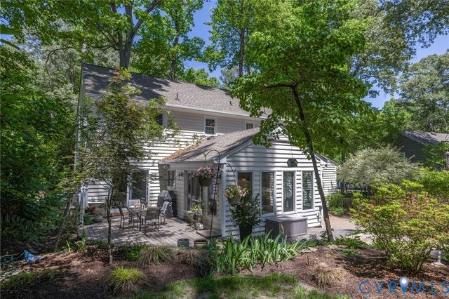 10211 Pepperhill Ln, Henrico, VA 23238