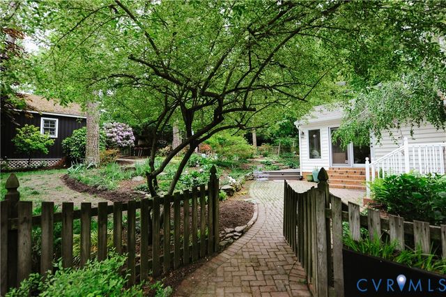 10211 Pepperhill Ln, Henrico, VA 23238