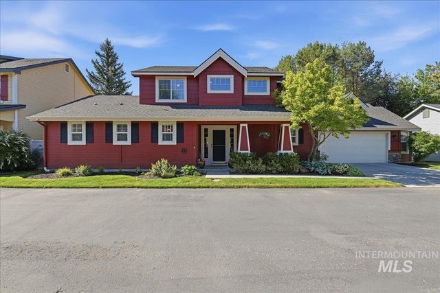 8873 W Hepburn Ln, Garden City, ID 83714