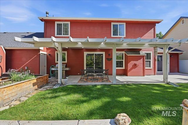 8873 W Hepburn Ln, Garden City, ID 83714