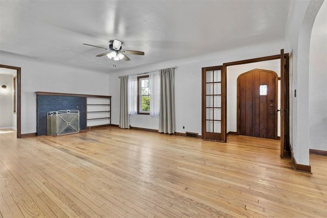 8040 Territorial Road, Watervliet, MI 49098