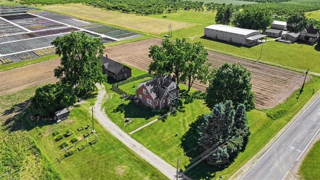 8040 Territorial Road, Watervliet, MI 49098