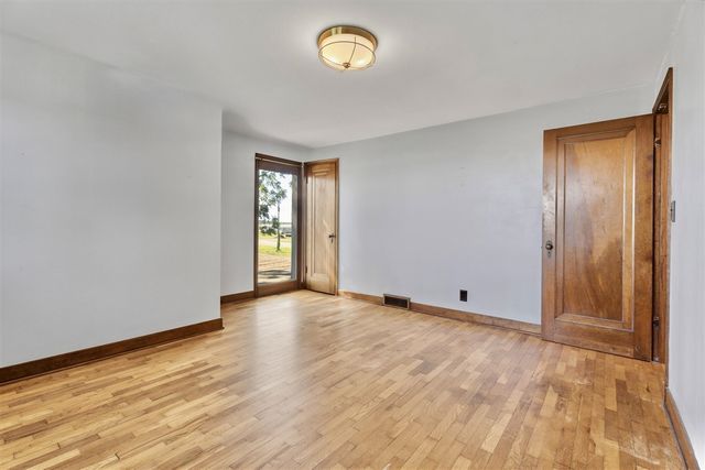 8040 Territorial Road, Watervliet, MI 49098