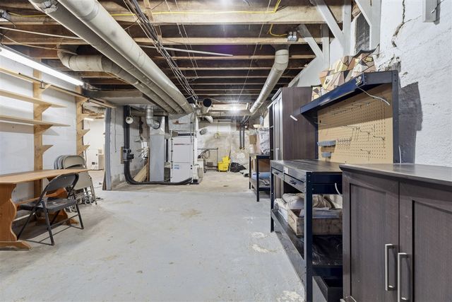 8040 Territorial Road, Watervliet, MI 49098