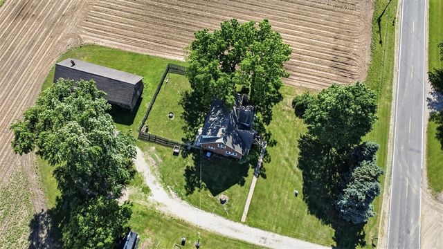 8040 Territorial Road, Watervliet, MI 49098