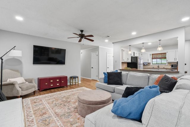 1708 Creekwood Drive, Arkadelphia, AR 71923