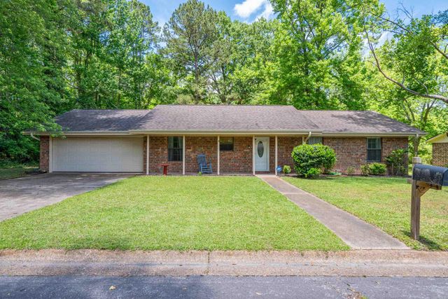 1708 Creekwood Drive, Arkadelphia, AR 71923