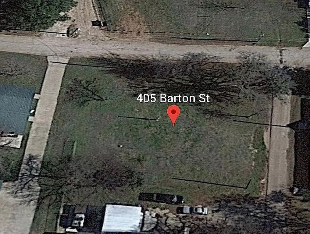 405 Barton Street, Rio Vista, TX 76093