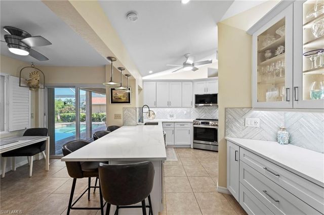 1330 4th CT, Cape Coral, FL 33991