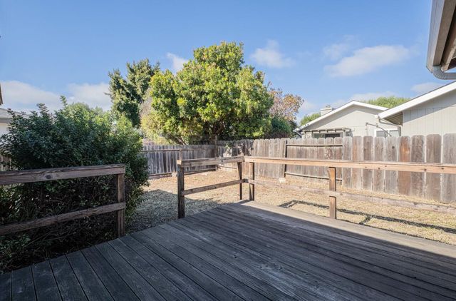 464 La Jolla Way, Salinas, CA 93901