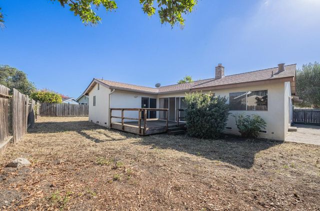 464 La Jolla Way, Salinas, CA 93901