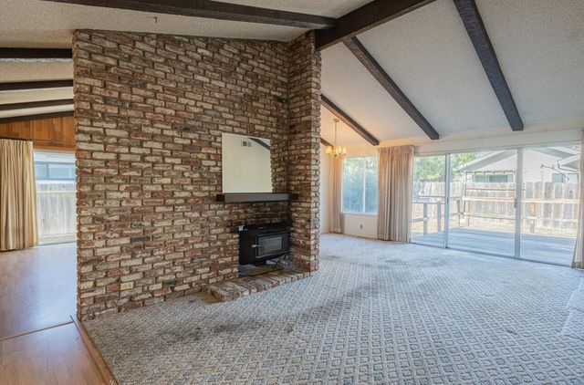 464 La Jolla Way, Salinas, CA 93901