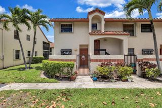 305 Congressional Way 305, Deerfield Beach, FL 33442