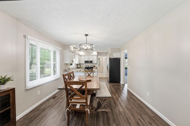 10825 Sierra Woods Circle, Plain City, OH 43064