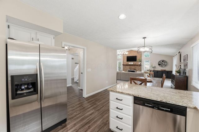 10825 Sierra Woods Circle, Plain City, OH 43064