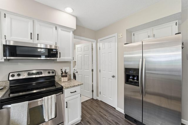10825 Sierra Woods Circle, Plain City, OH 43064