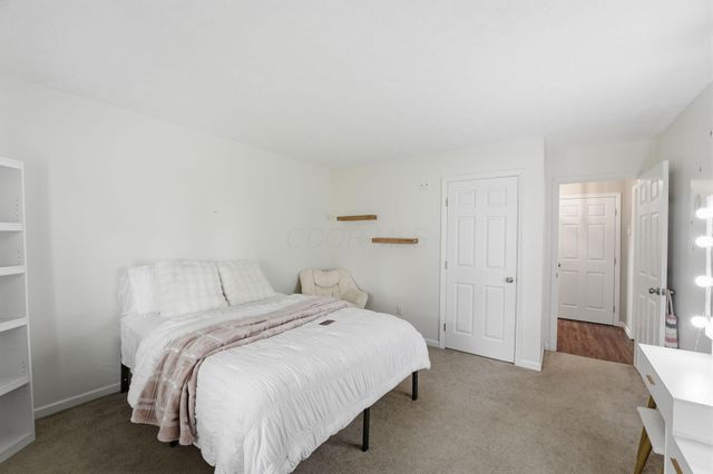 10825 Sierra Woods Circle, Plain City, OH 43064