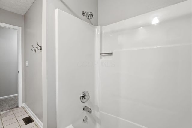 10825 Sierra Woods Circle, Plain City, OH 43064