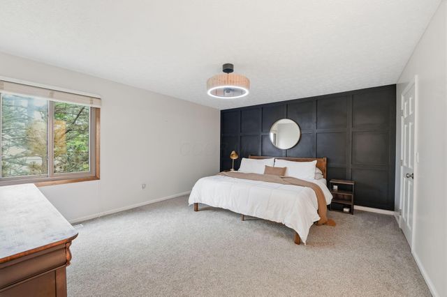 10825 Sierra Woods Circle, Plain City, OH 43064