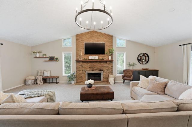 10825 Sierra Woods Circle, Plain City, OH 43064
