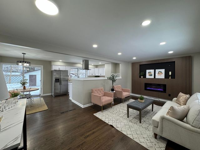 1608 Tulip Lane, Munster, IN 46321