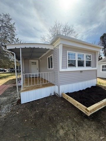 28 Riverview Circle, Brimfield, MA 01010