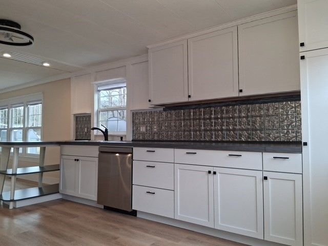 28 Riverview Circle, Brimfield, MA 01010