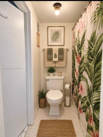 9631 SW 77 Avenue 101 C, Miami, FL 33156