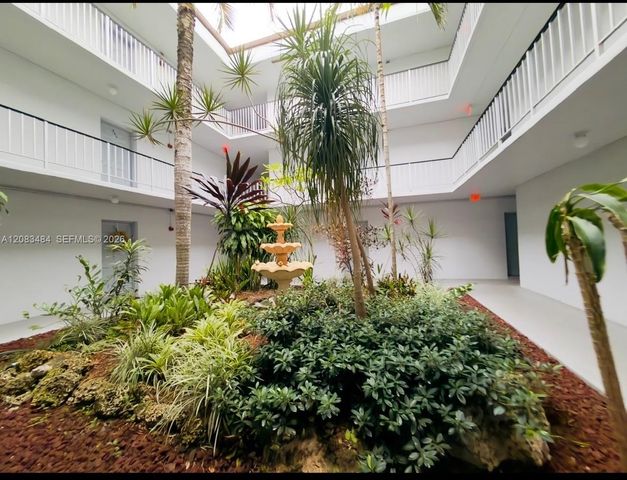 9631 SW 77 Avenue 101 C, Miami, FL 33156
