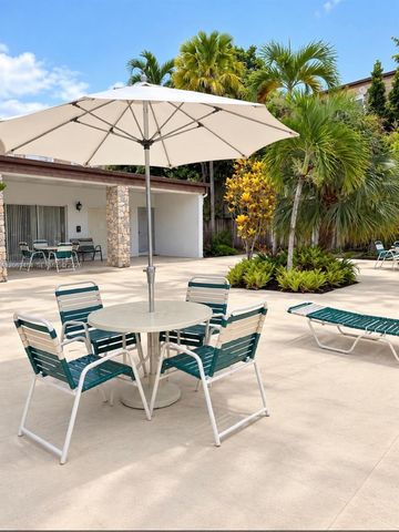 9631 SW 77 Avenue 101 C, Miami, FL 33156
