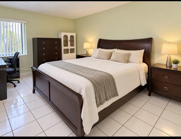9631 SW 77 Avenue 101 C, Miami, FL 33156