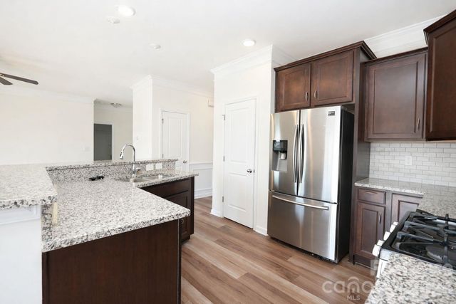 3220 Berry Creek Road, Charlotte, NC 28214