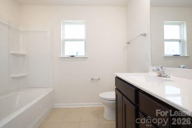 3220 Berry Creek Road, Charlotte, NC 28214