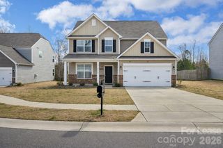 3220 Berry Creek Road, Charlotte, NC 28214