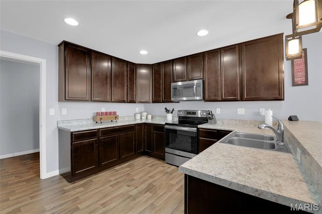 3009 Harpool Street, St Charles, MO 63301