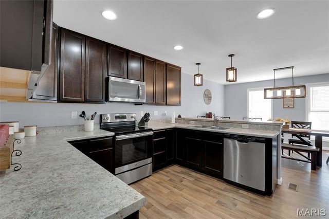 3009 Harpool Street, St Charles, MO 63301