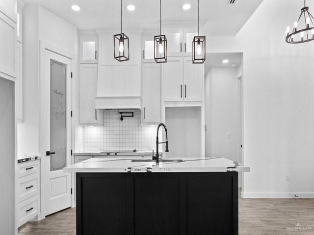 2501 Kingdom Drive, Weslaco, TX 78599