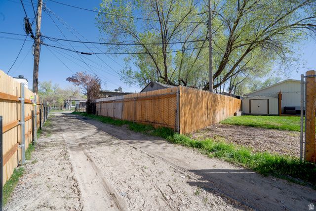 1114 W 900 S, Salt Lake City, UT 84104