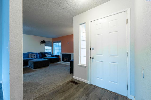 3011 S Yelm, Kennewick, WA 99337