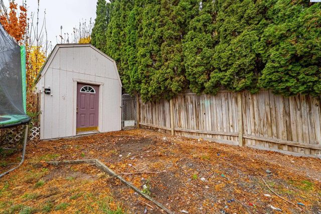 3011 S Yelm, Kennewick, WA 99337