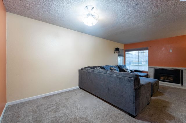 3011 S Yelm, Kennewick, WA 99337