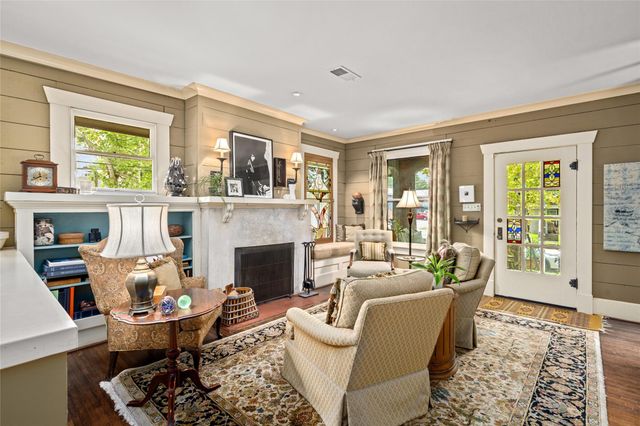 4502 Stanford Street, Houston, TX 77006