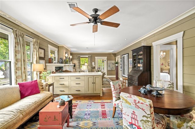 4502 Stanford Street, Houston, TX 77006