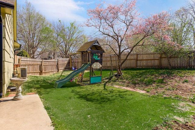 3427 E 105TH Terrace, Kansas City, MO 64137